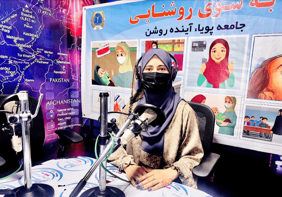 Raqiba Hamidi, on the field as a Journalist